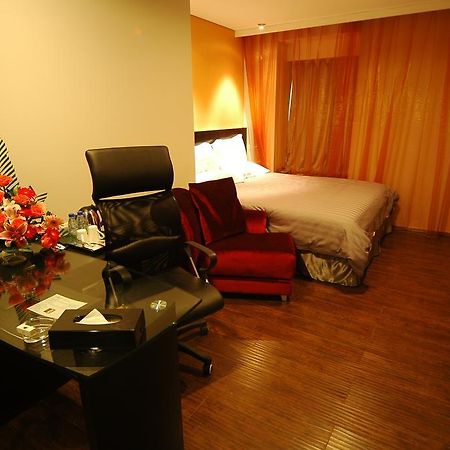 Fx Hotel Xujiahui - Shanghai Stadium Branch Eksteriør bilde