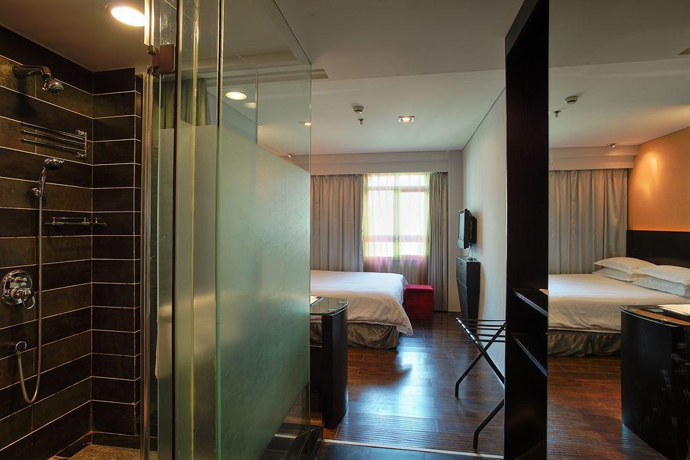 Fx Hotel Xujiahui - Shanghai Stadium Branch Eksteriør bilde