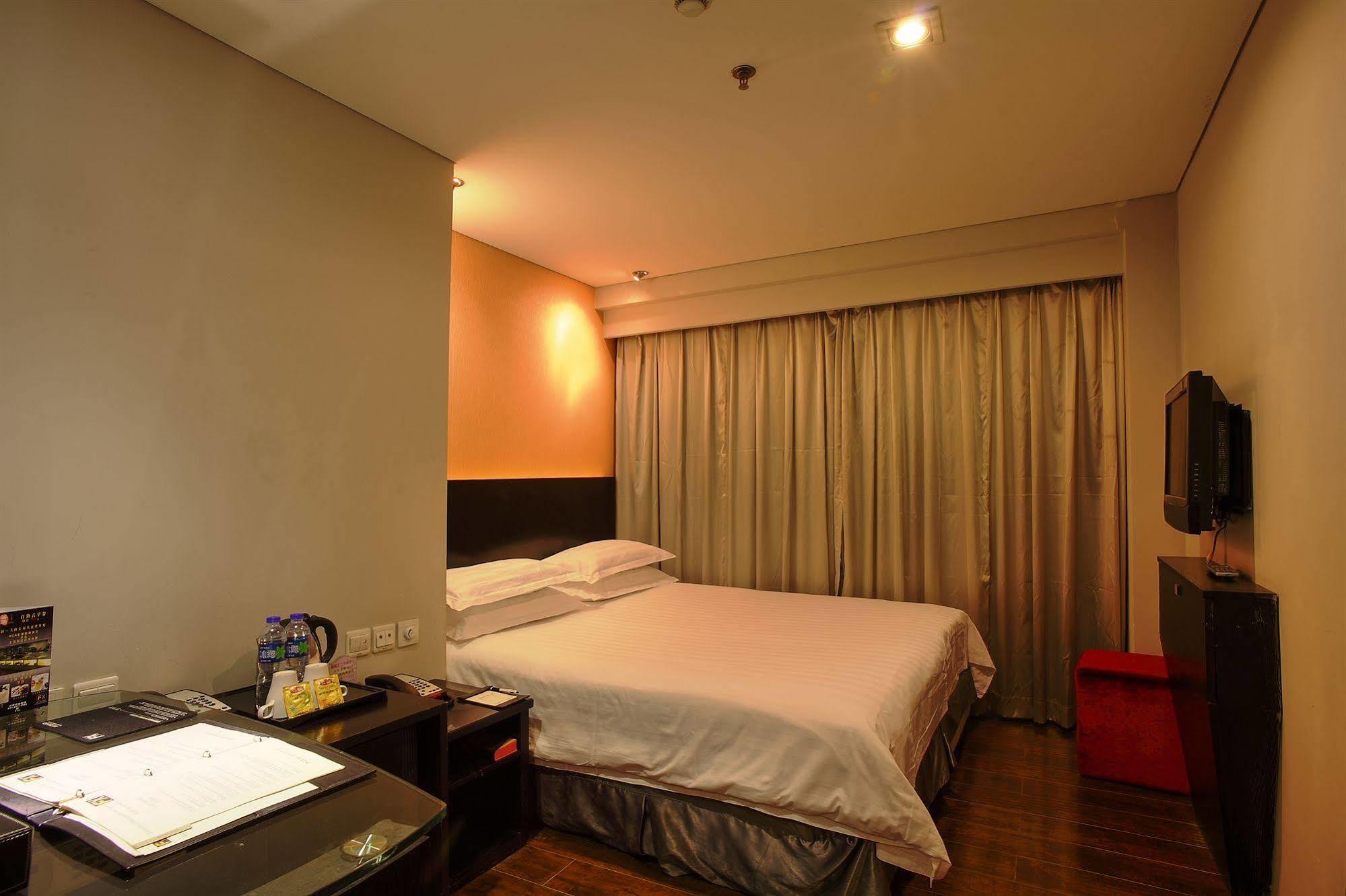 Fx Hotel Xujiahui - Shanghai Stadium Branch Eksteriør bilde